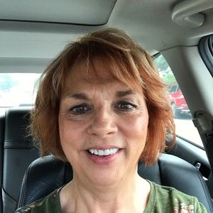 Meet your Posher, Loretta